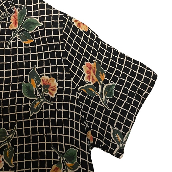 VINTAGE Collared Shirt • Grid and Floral Patterned• US Medium - Picture 7 of 8